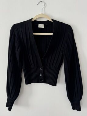 Aritzia Wilfred Black Plunge Front Cardigan - Ribbed V-Neck Cropped Cardigan